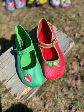 Hot Chocolate Design Chocolaticas Strawberry Mary Janes - 8